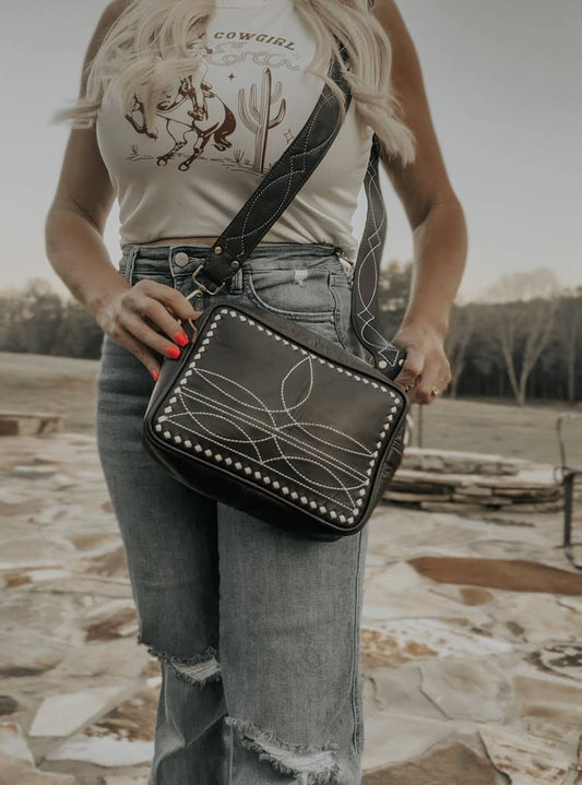 Boot Stitch Leather Purse