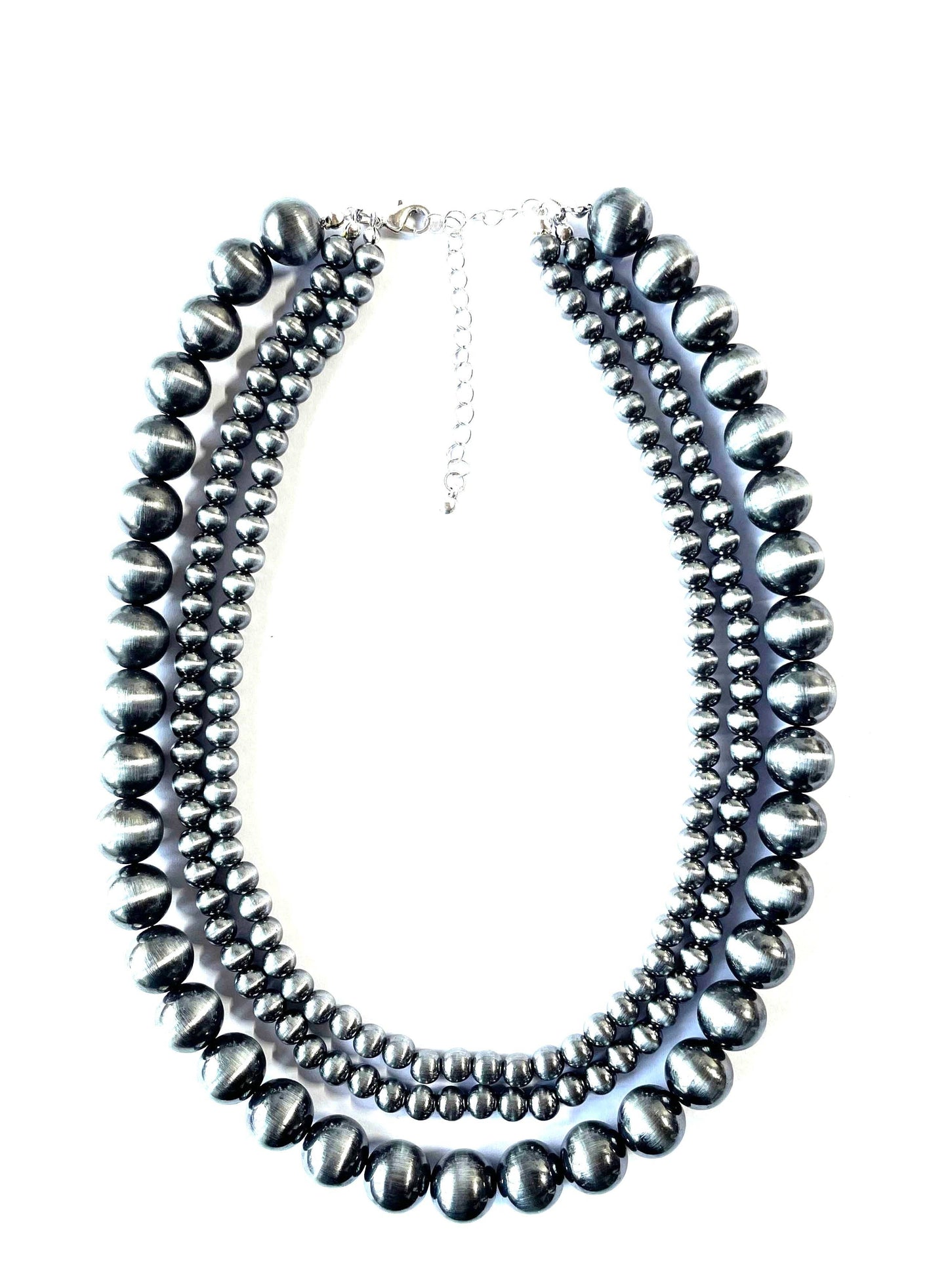 Snowing West - Western 3 Layered Navajo Pearl Necklace