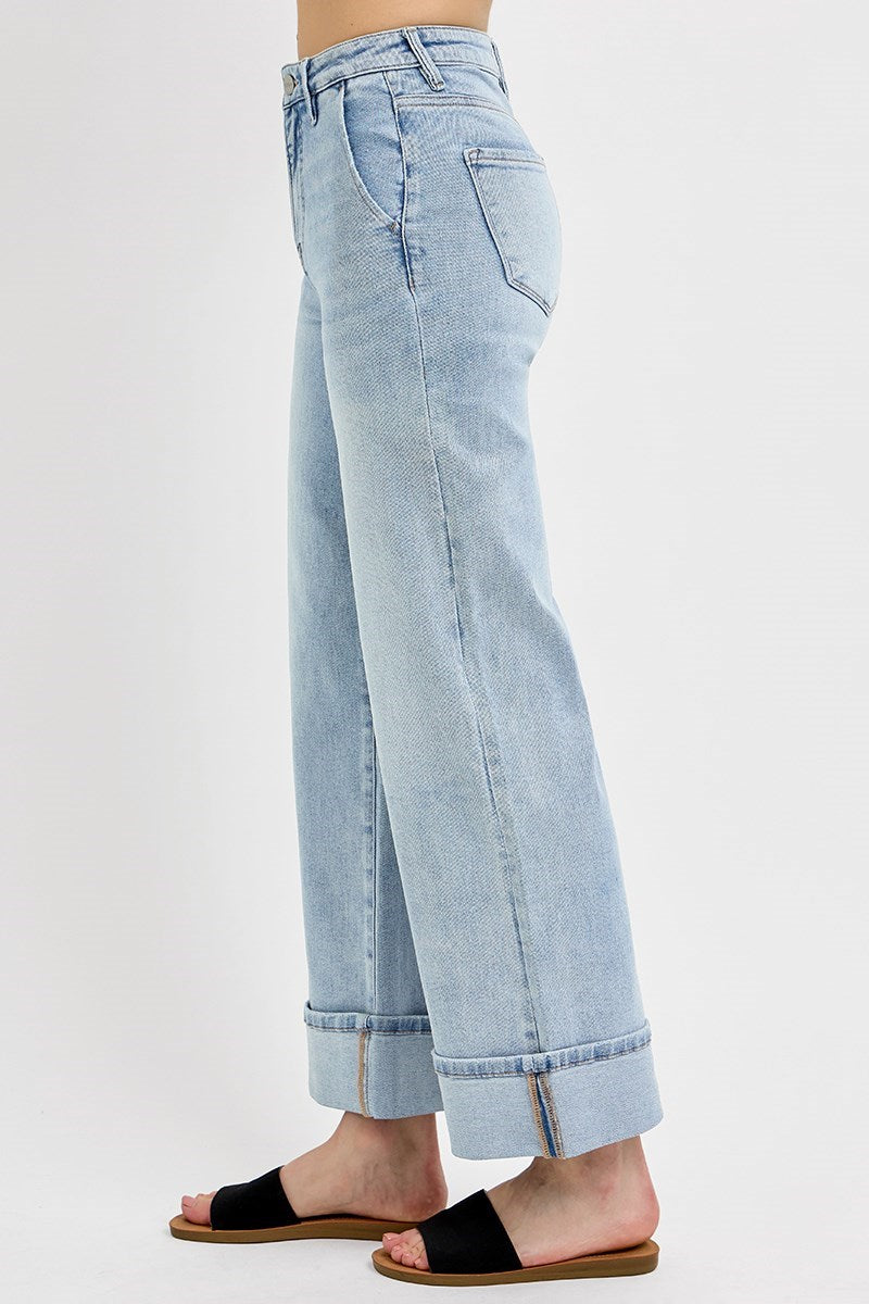 The Perfect Cinch – Light Wash