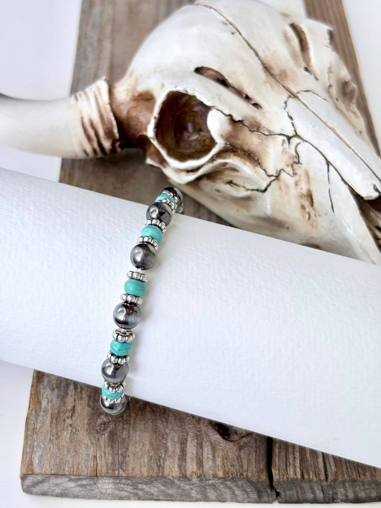 Boho Ranch Shop - Western Style Navajo Pearl & Turquoise Stone Beaded Bracelet