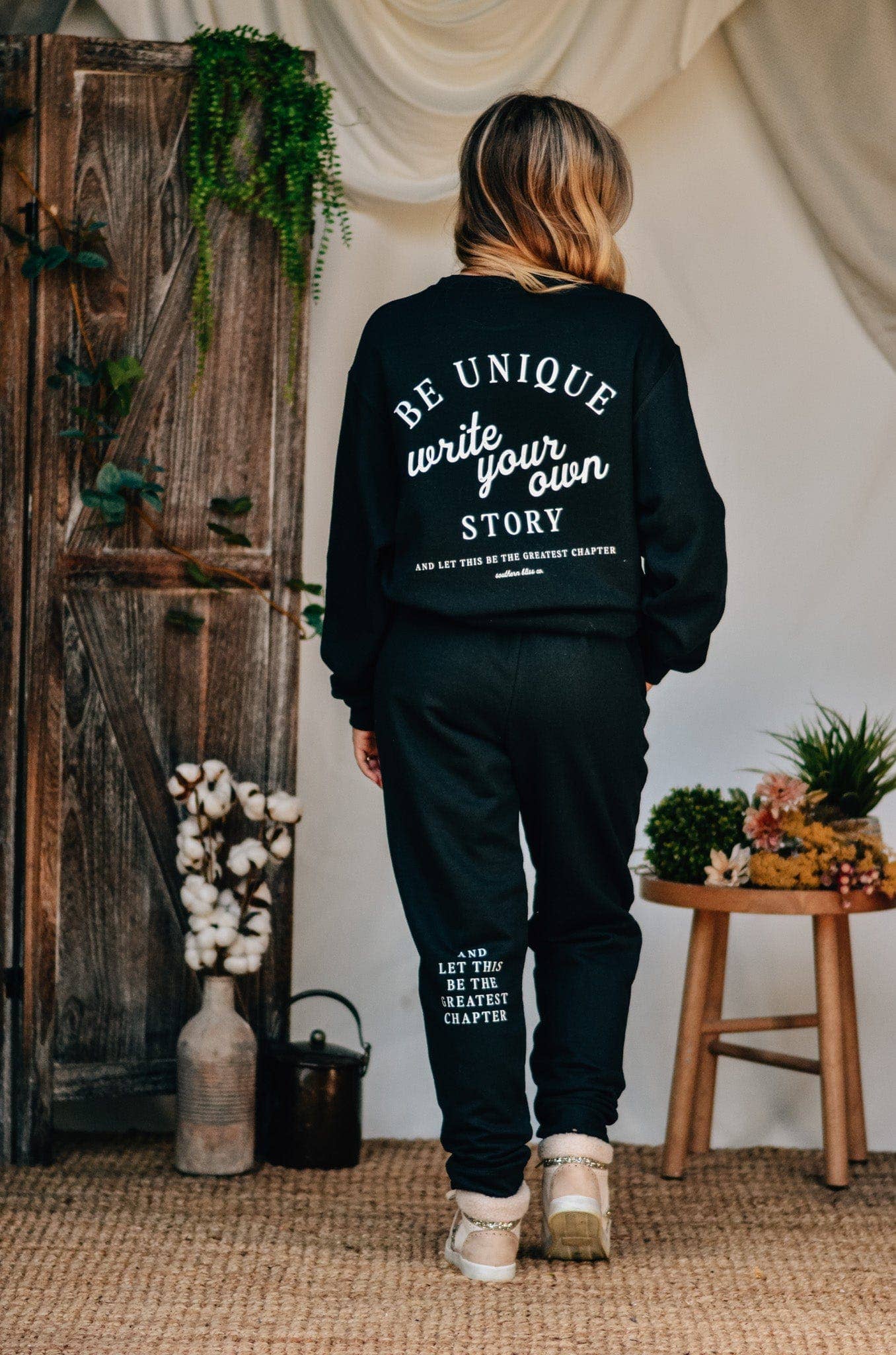 Be Unique Sweatshirt