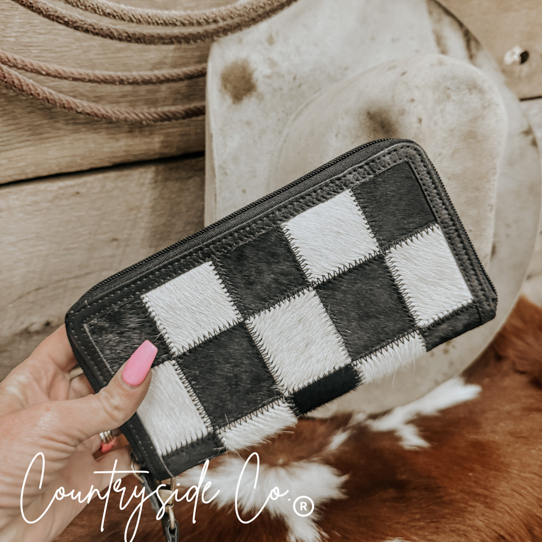 Stockyard Black Checkered Cowhide Womens Wallet Wristlet
