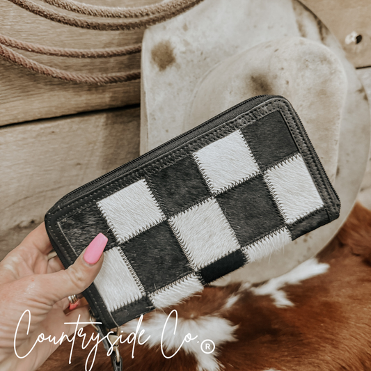 Stockyard Black Checkered Cowhide Womens Wallet Wristlet