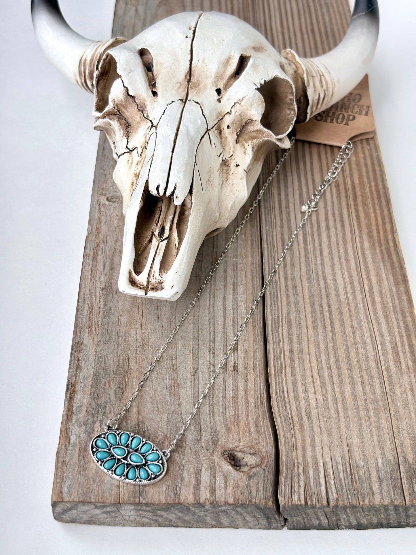 Boho Ranch Shop - Western Style Turquoise Stone Oval Pendant Necklace