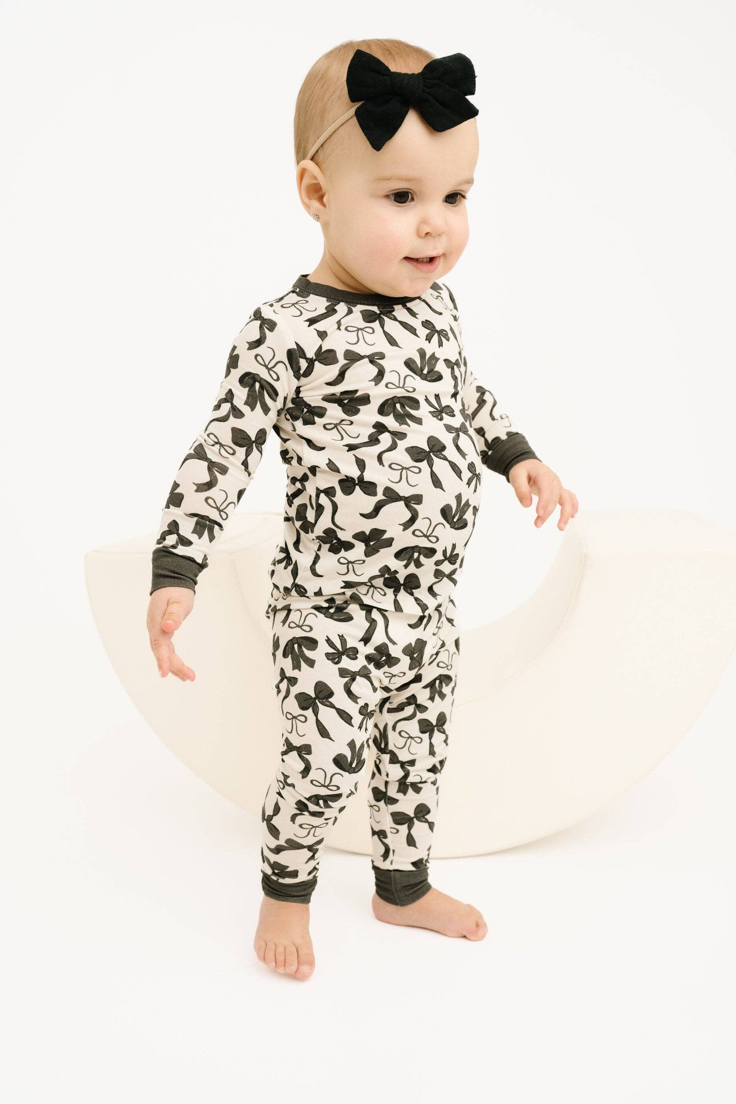 Monochrome Bows Bamboo Set