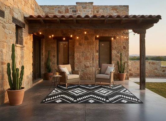 Western Grande - OUTDOOR RUG: 6ft x 9 ft