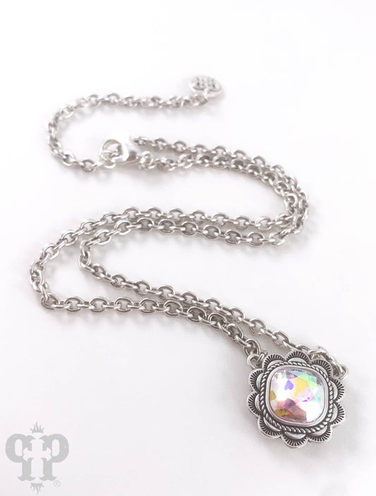 Ruffle edge drop necklace: Silver