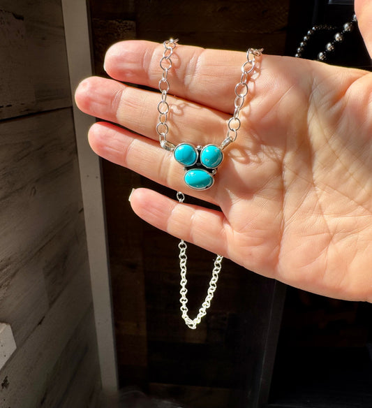 3-Stone Small Cluster Necklace β Kingman Turquoise β 17.5"