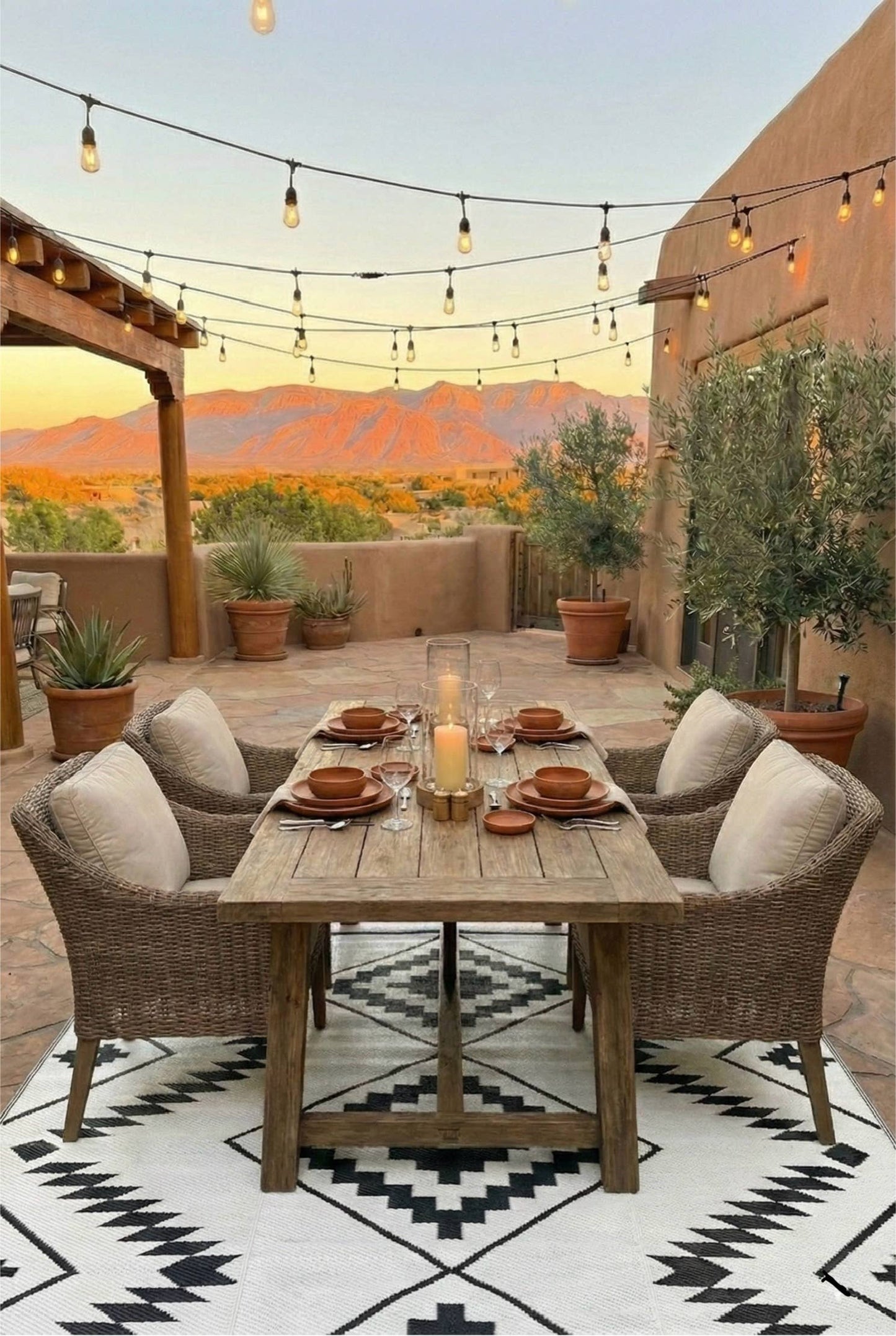 Western Grande - OUTDOOR RUG: 6ft x 9 ft