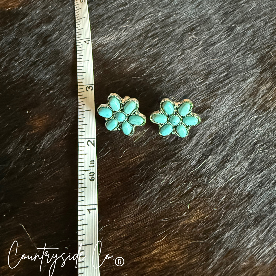 Countryside Co. - Detailed Trendy Flower Earring