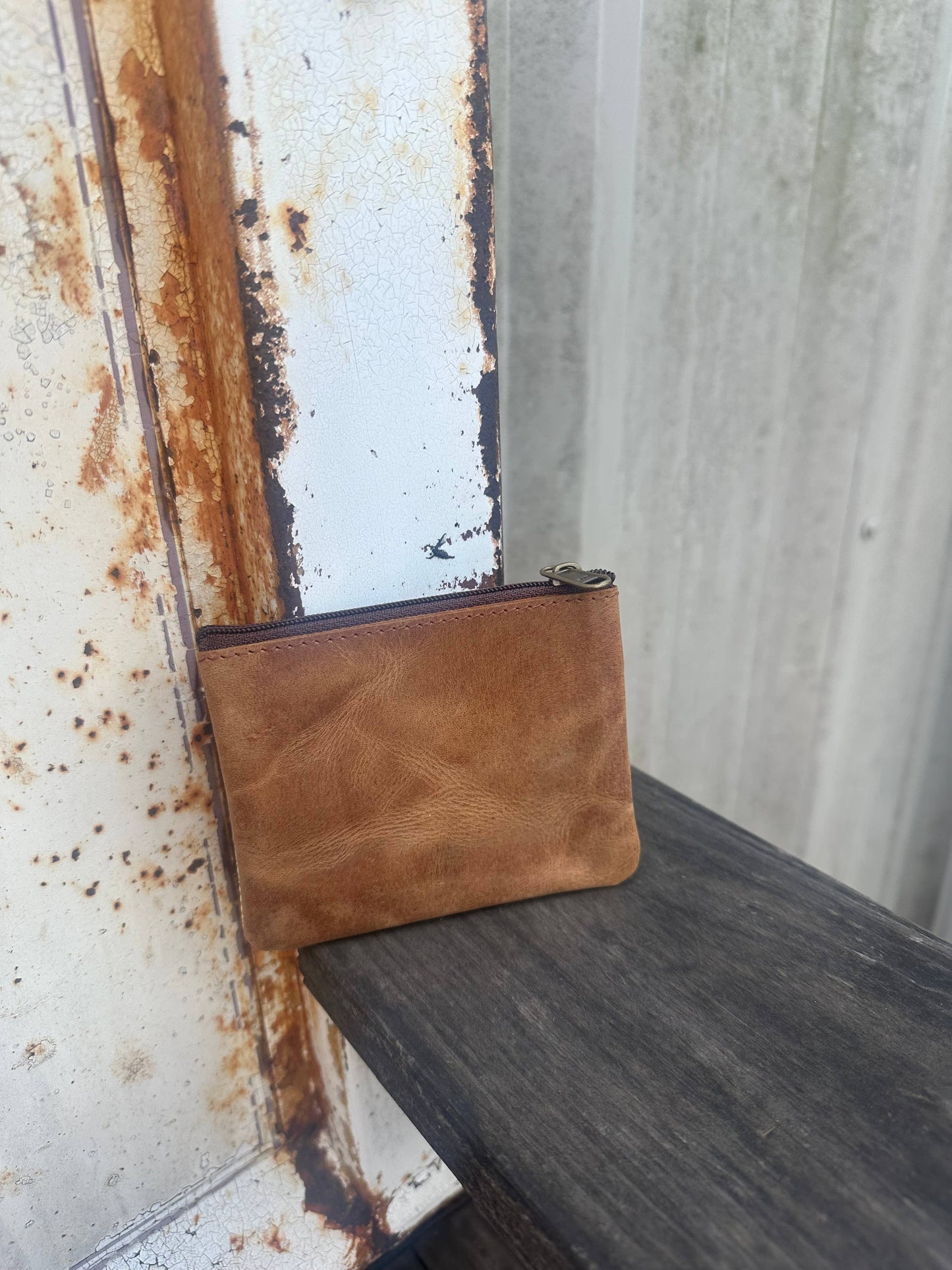 Countryside Co. - Small Embossed Leather Zipper Pouch Organizer