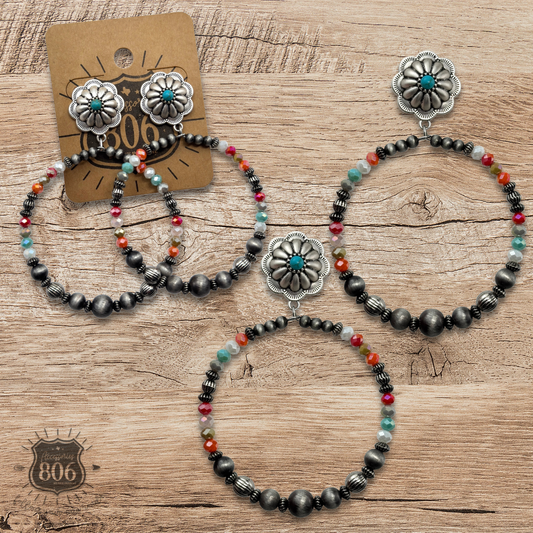 Burnished and crystal bead circle earring - LC: Turquoise