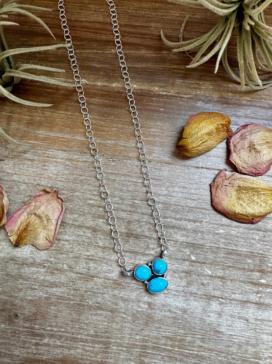 3-Stone Small Cluster Necklace β Kingman Turquoise β 17.5"