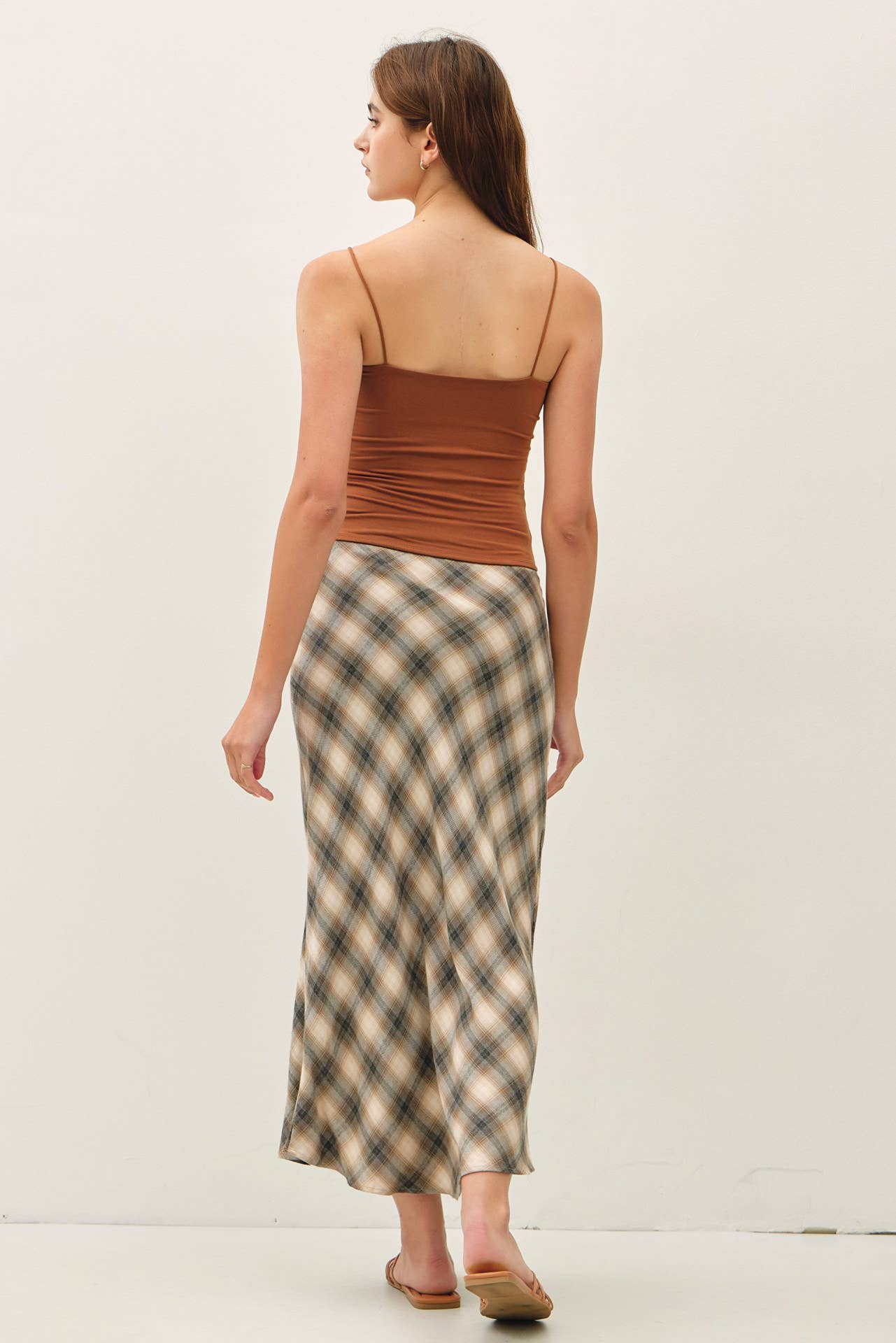 Be Cool - Restock [SOFT CORE] BASIC SOLID CAMI : Black / L