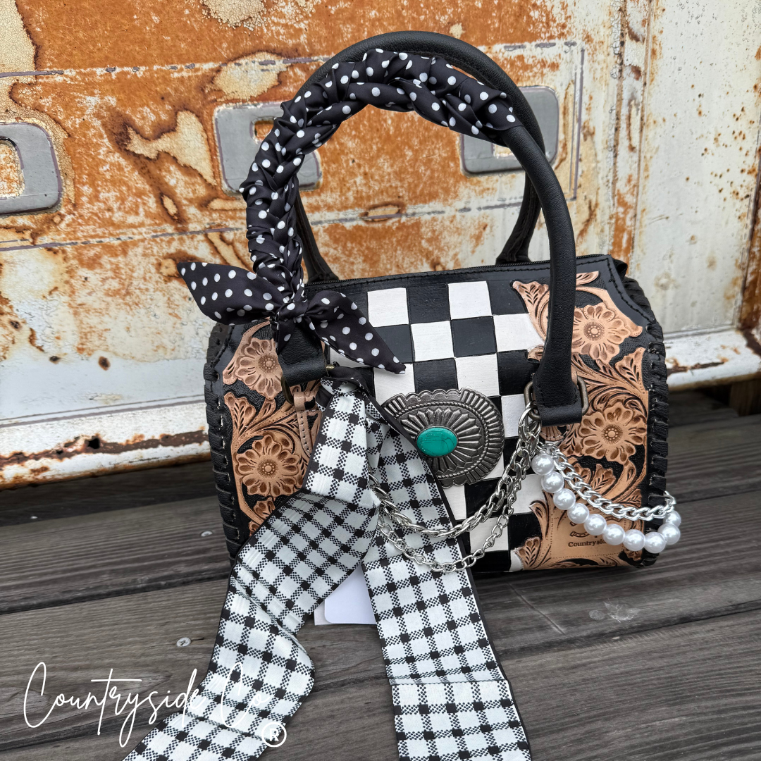 Handbags & Wallets