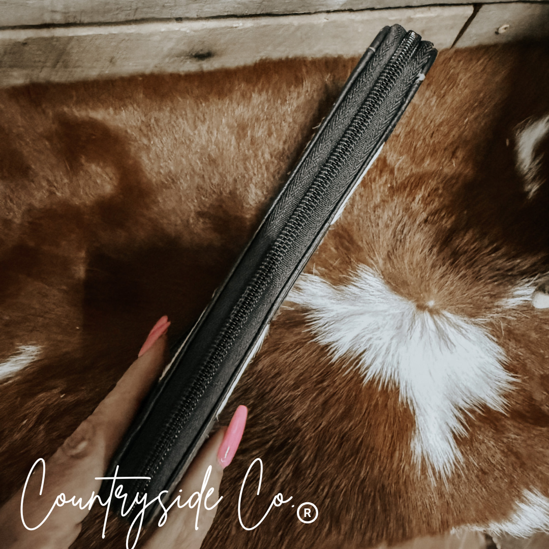 Stockyard Black Checkered Cowhide Womens Wallet Wristlet