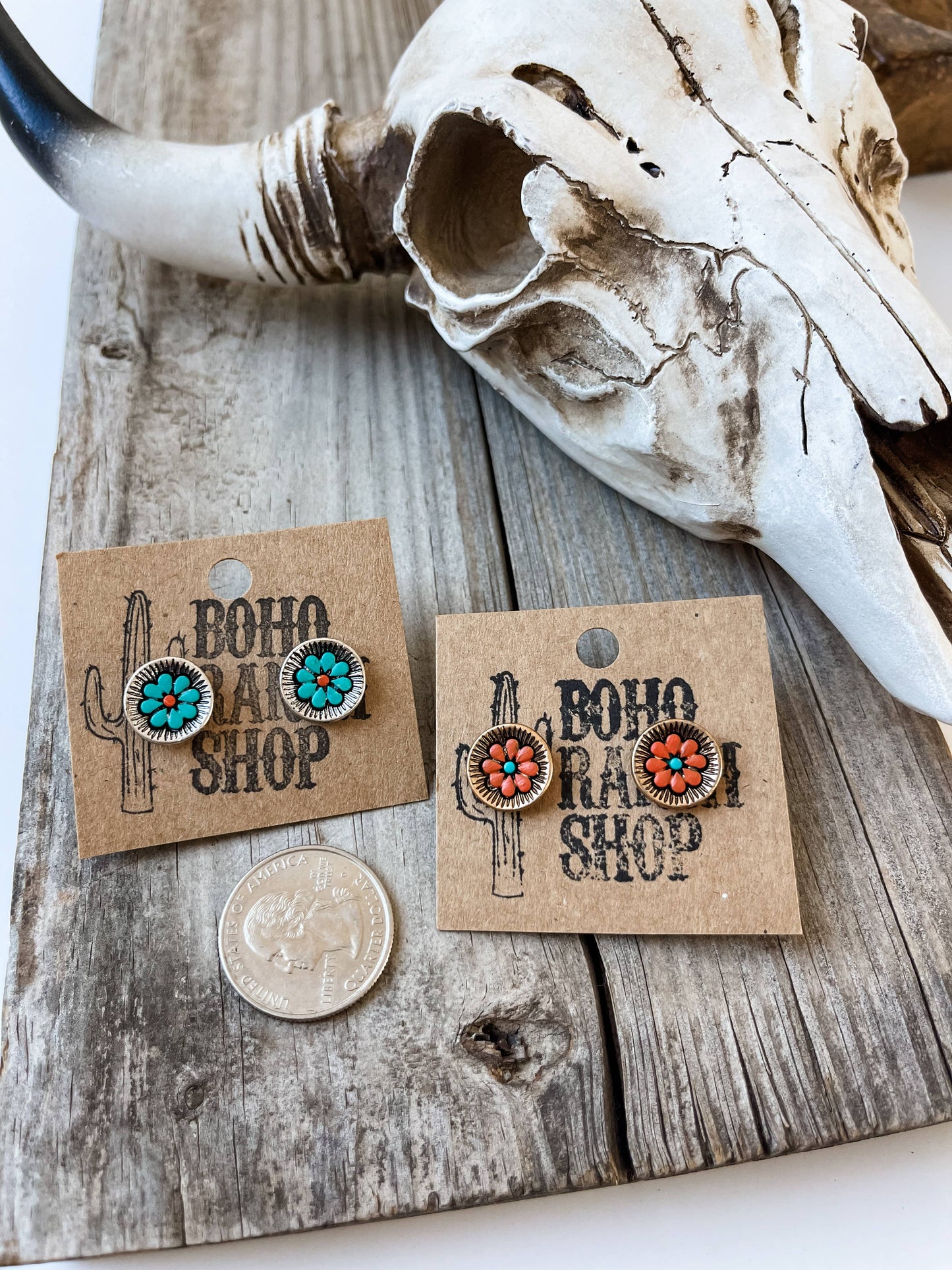Western Flower Round Stud Earrings: TURQUOISE