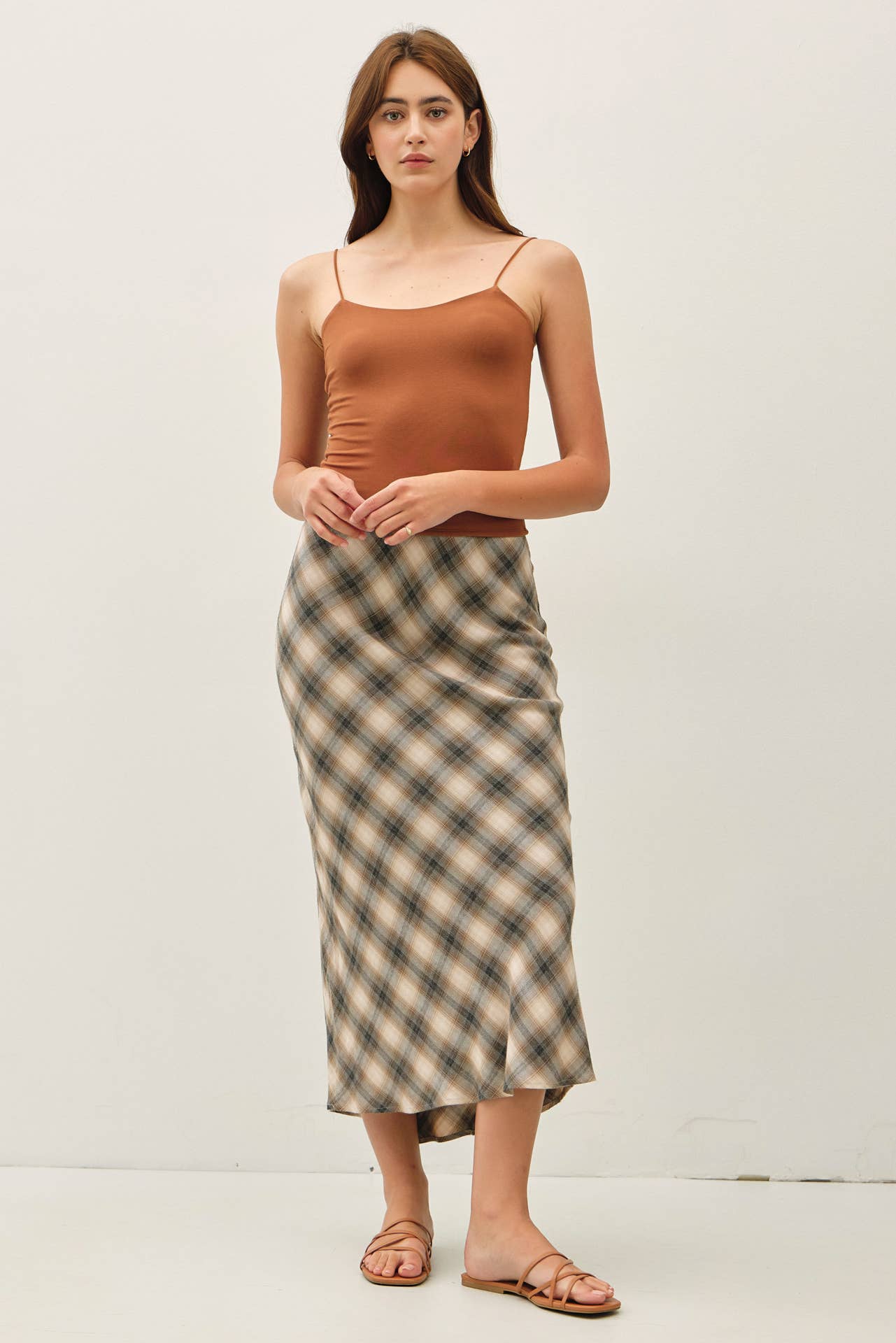 Be Cool - Restock [SOFT CORE] BASIC SOLID CAMI : Black / L