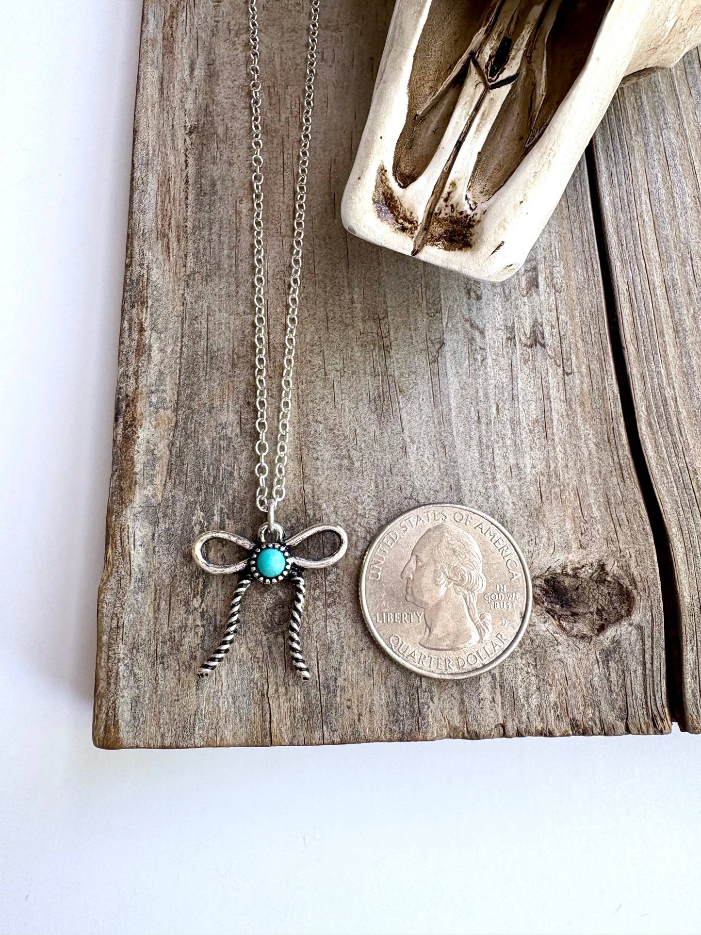 Bow Ribbon Pendant Chain Necklace: Turquoise