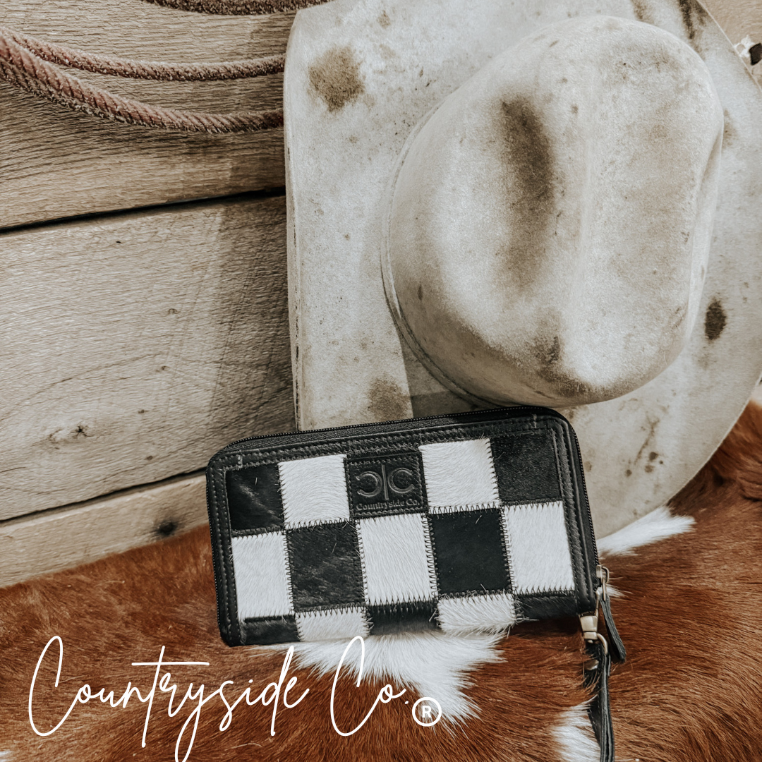 Stockyard Black Checkered Cowhide Womens Wallet Wristlet