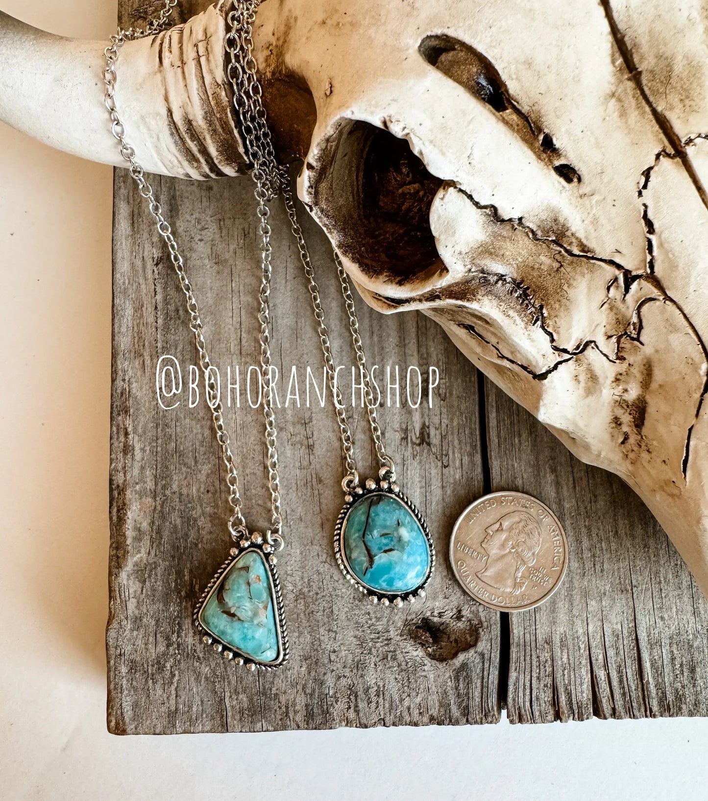 Western Style Turquoise Dainty Necklace
: OVAL