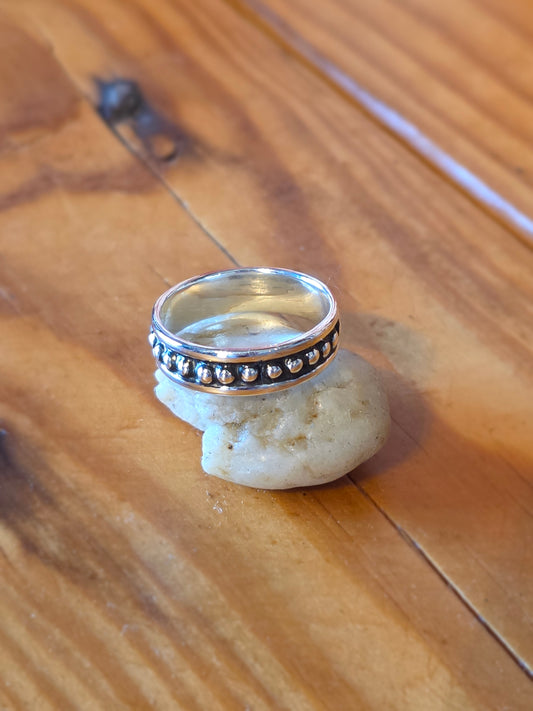 Sterling Silver Skinny Ball Ring - Size 8   T5284