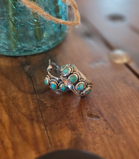 SS Turq Oval Huggie Earrings - T1504