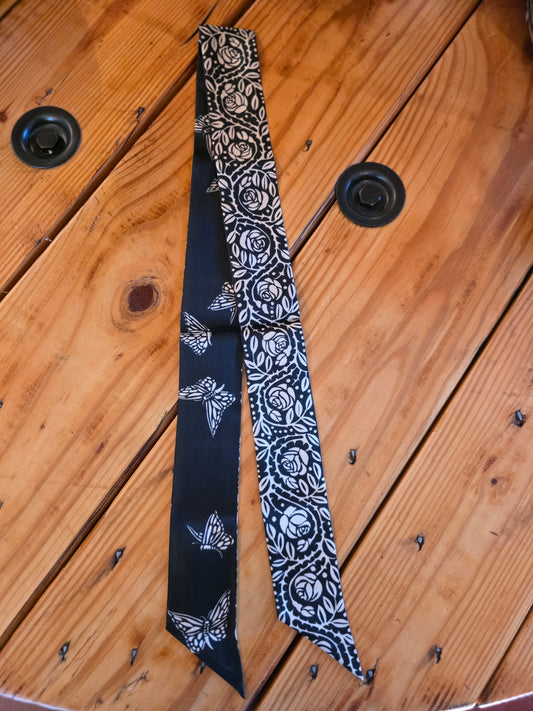 Rose Trellis Silk Twilly